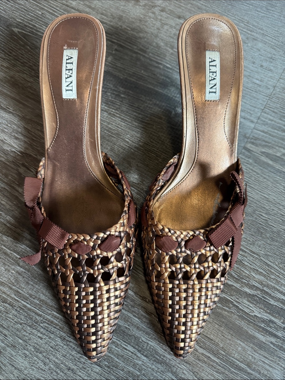 Alfani Women's Bronze Metallic Woven Leather Pointed Kitten Heel Mule